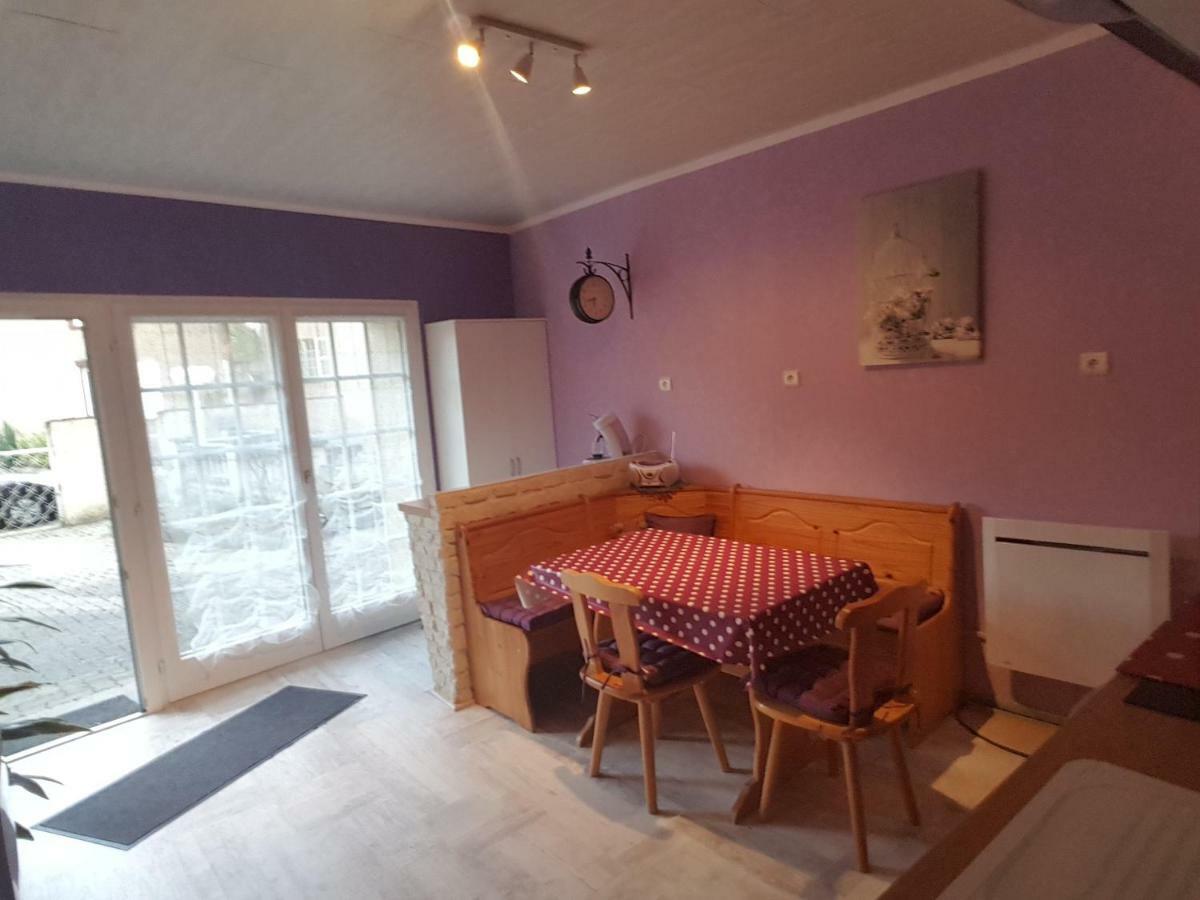 La Belle Endormie - Appartement A Fenetrange Luaran gambar